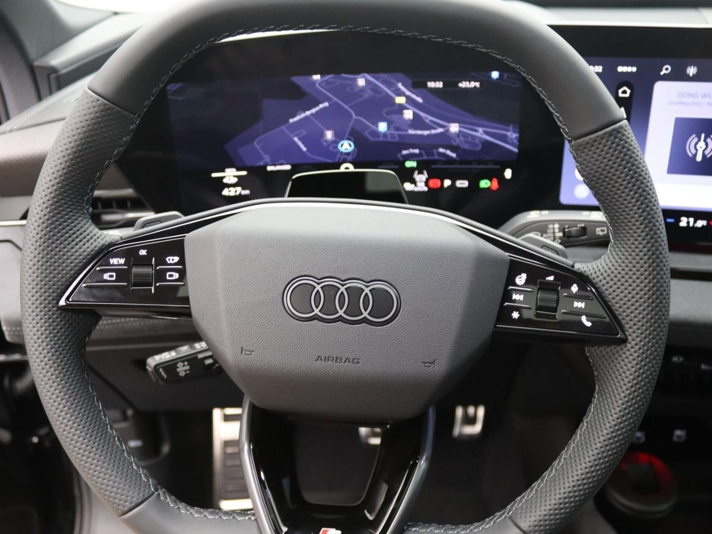 Bild über Audi Q6 SUV e-tron S line business e-tron quattro 315 kW - für weitere Informationen kontaktieren Sie den Audi Partner