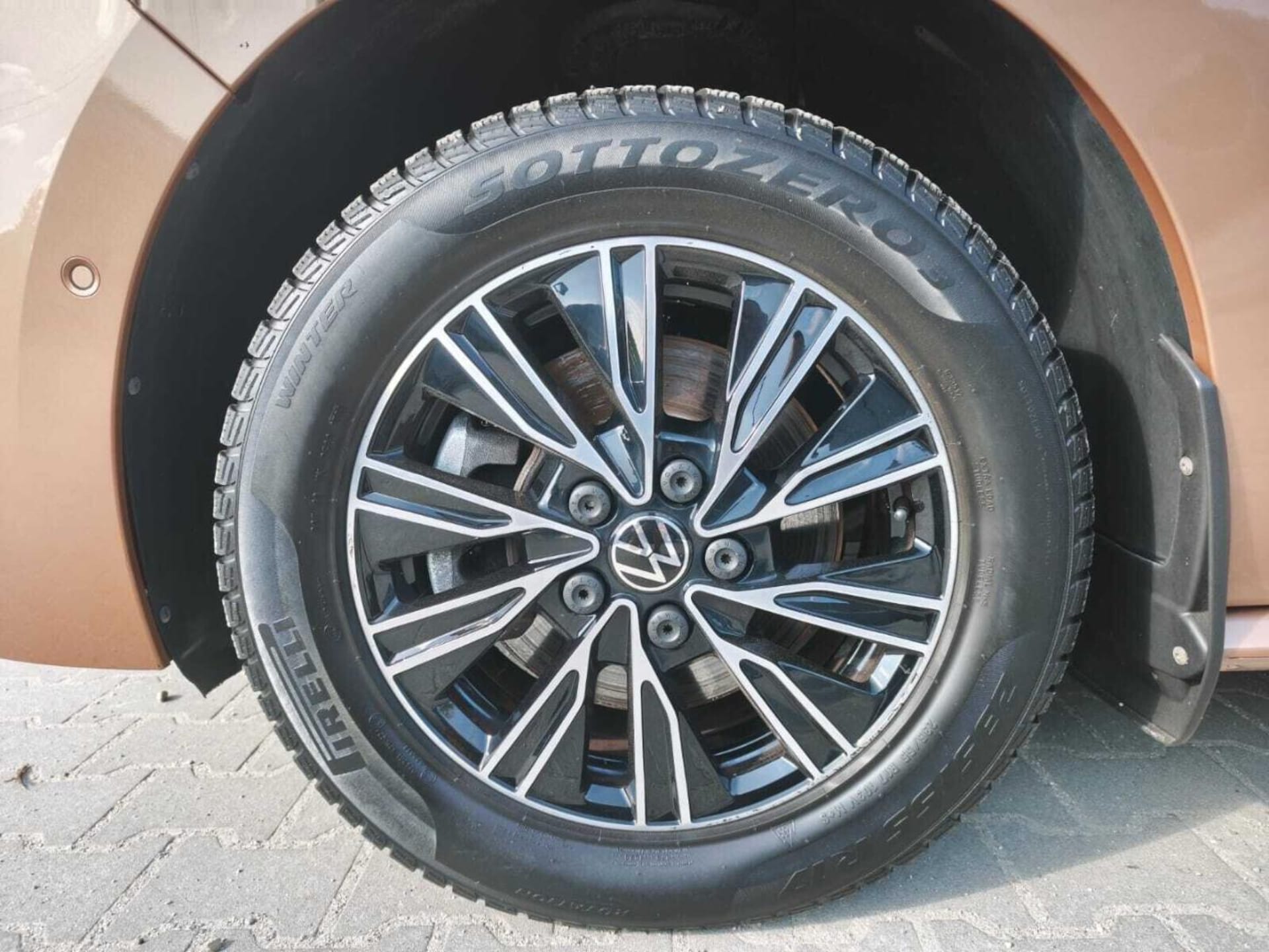 Volkswagen Multivan Model bazowy