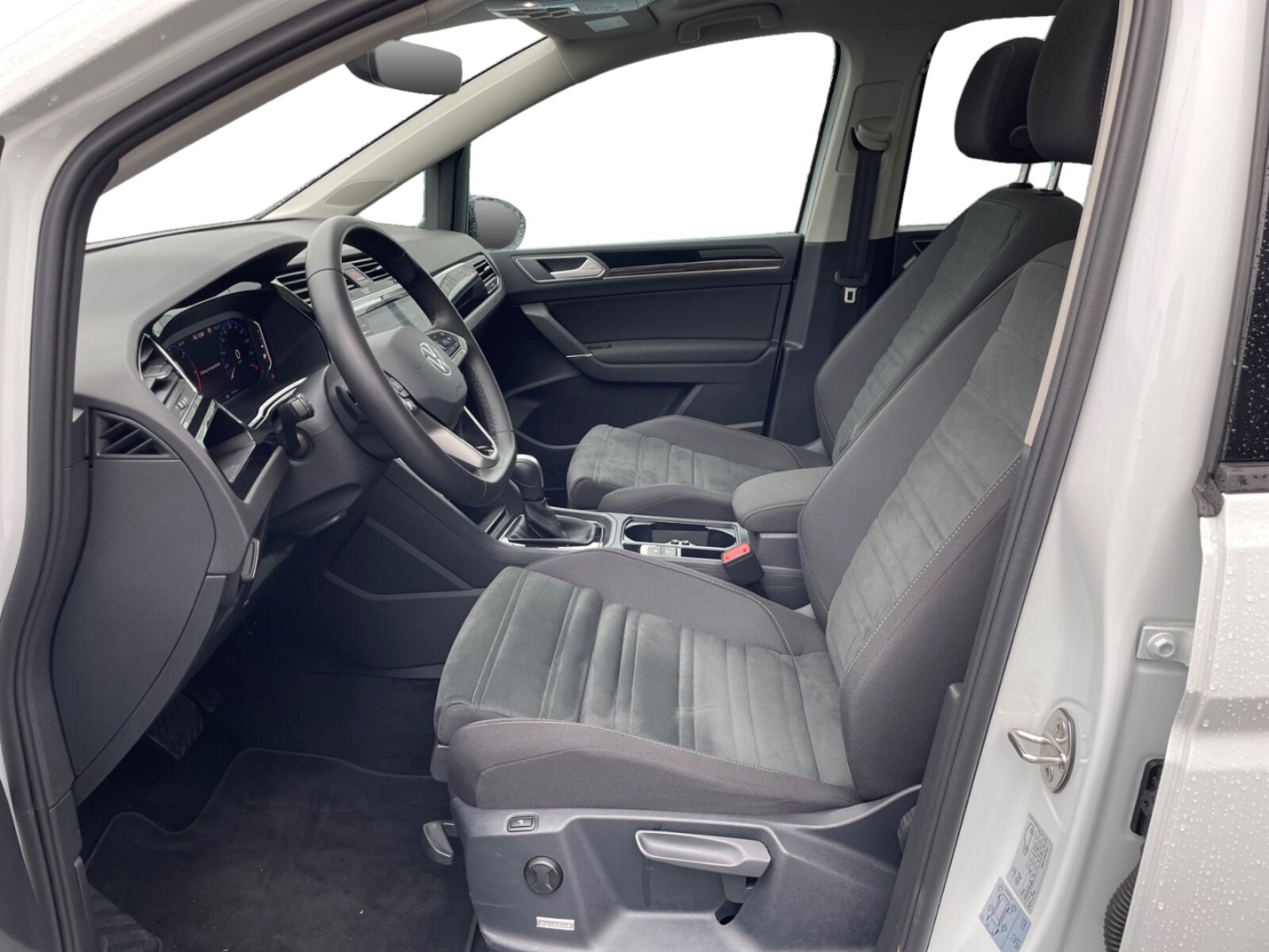 Volkswagen Touran – Bild 9