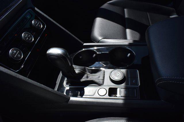 2022 Volkswagen Atlas SE w/Tech - Photo 25