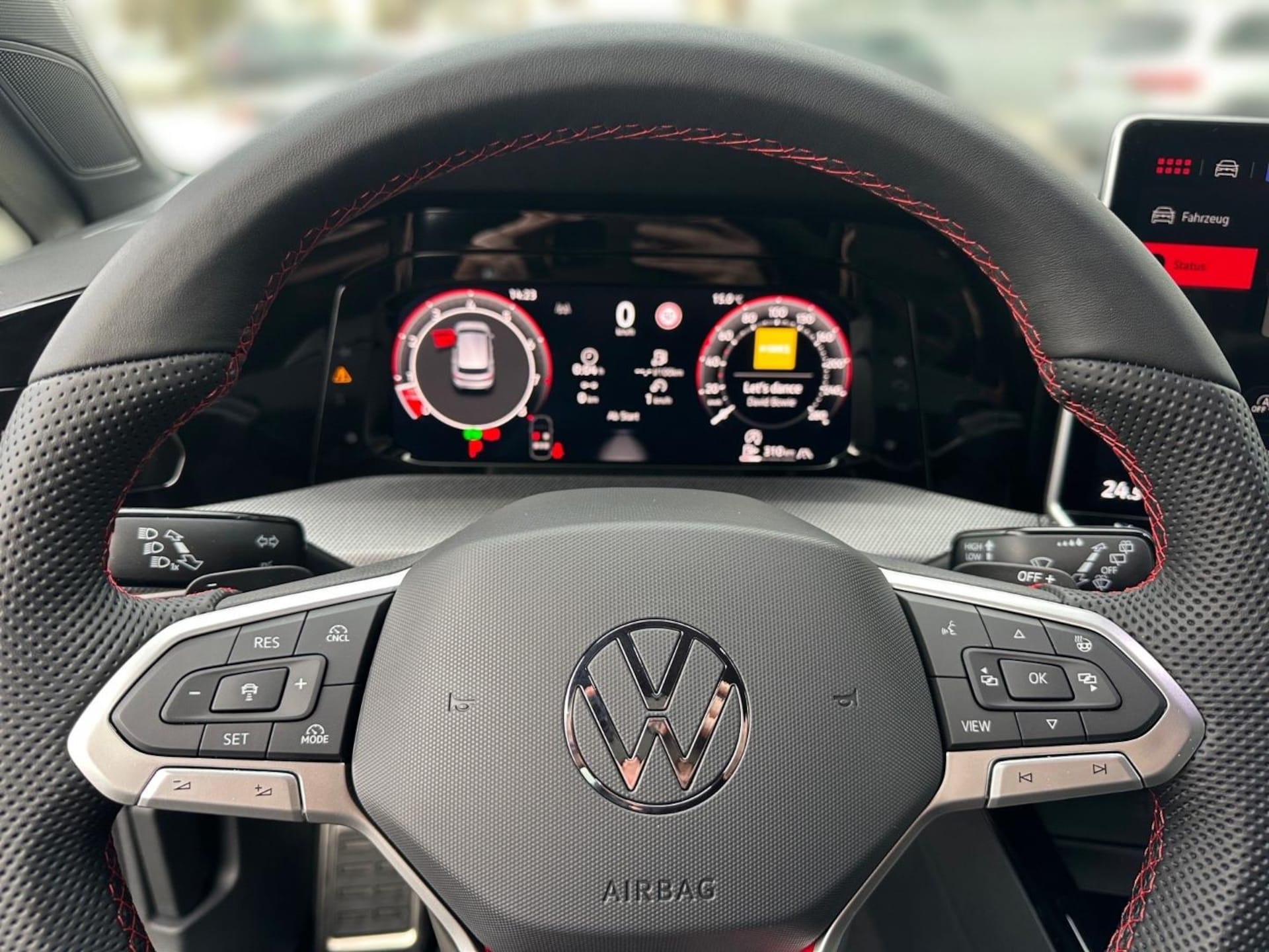 Volkswagen Golf GTI