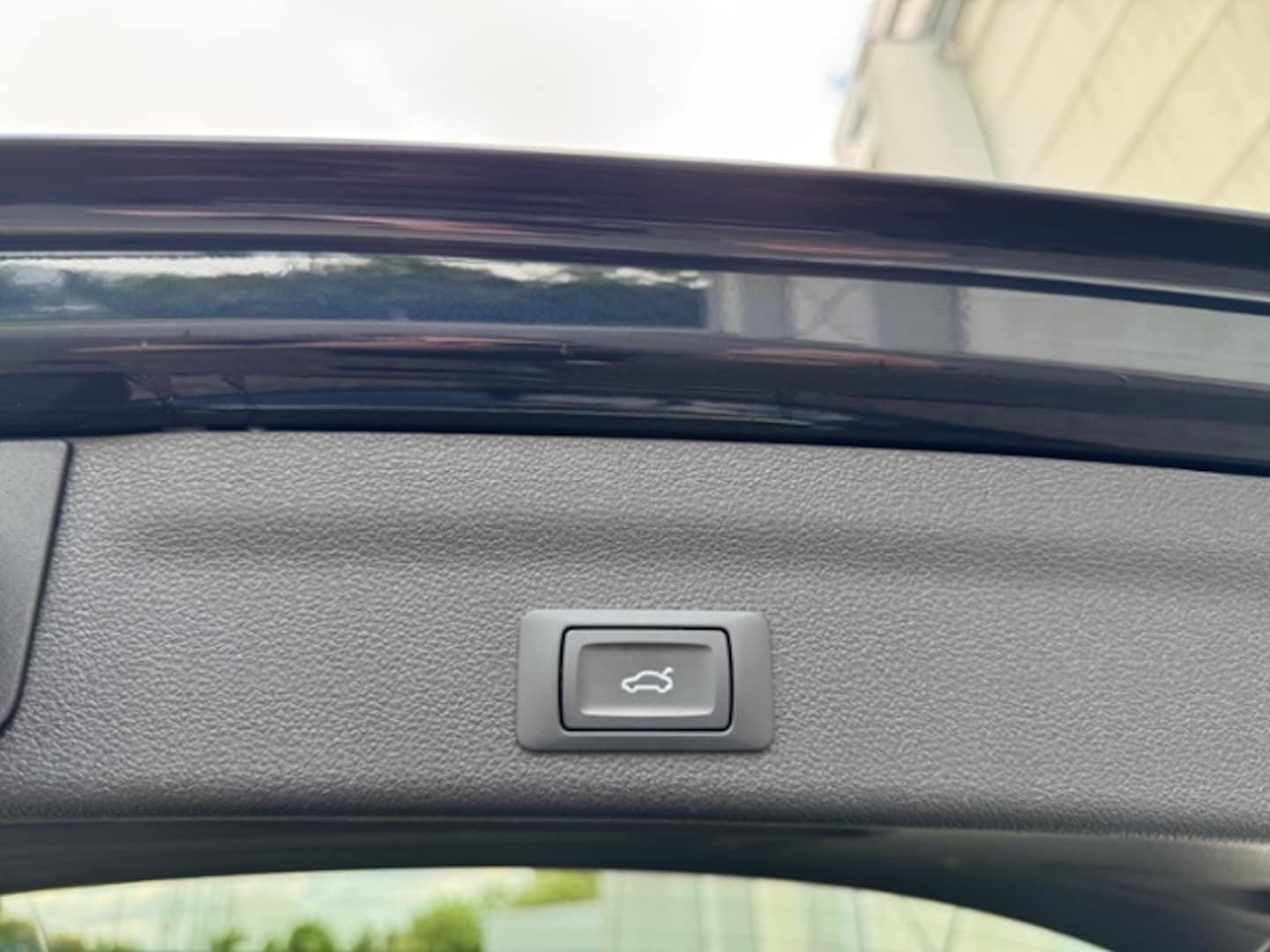 Bild über Audi S6 Avant TDI quattro tiptronic - für weitere Informationen kontaktieren Sie den Audi Partner