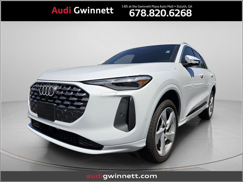 2025 Audi Q5 40 Premium Plus's photo
