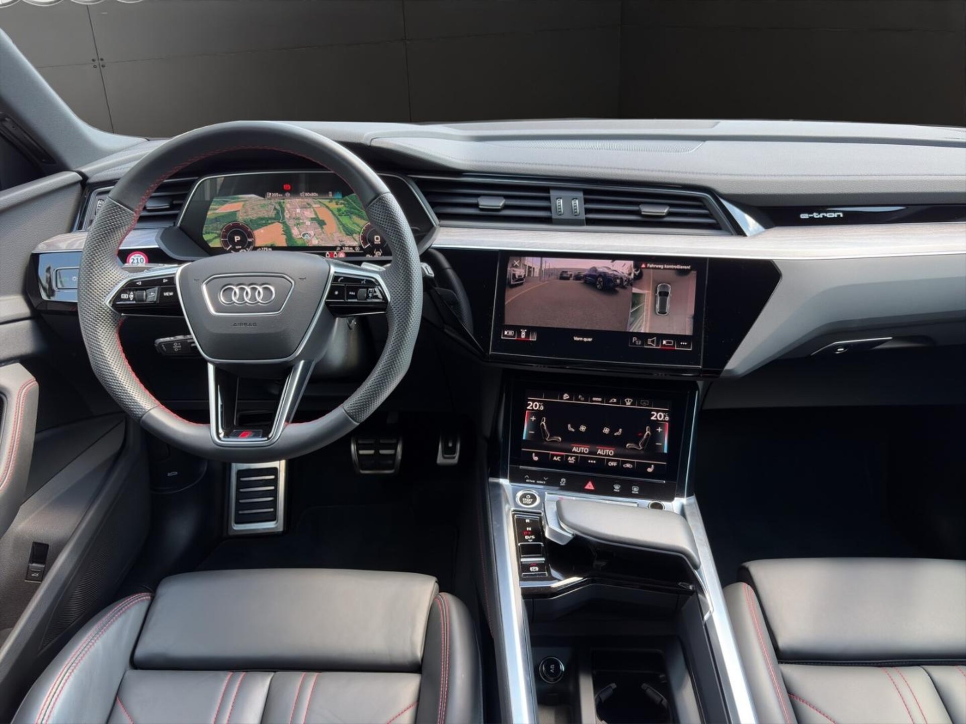 Audi Q8 e-tron S line
