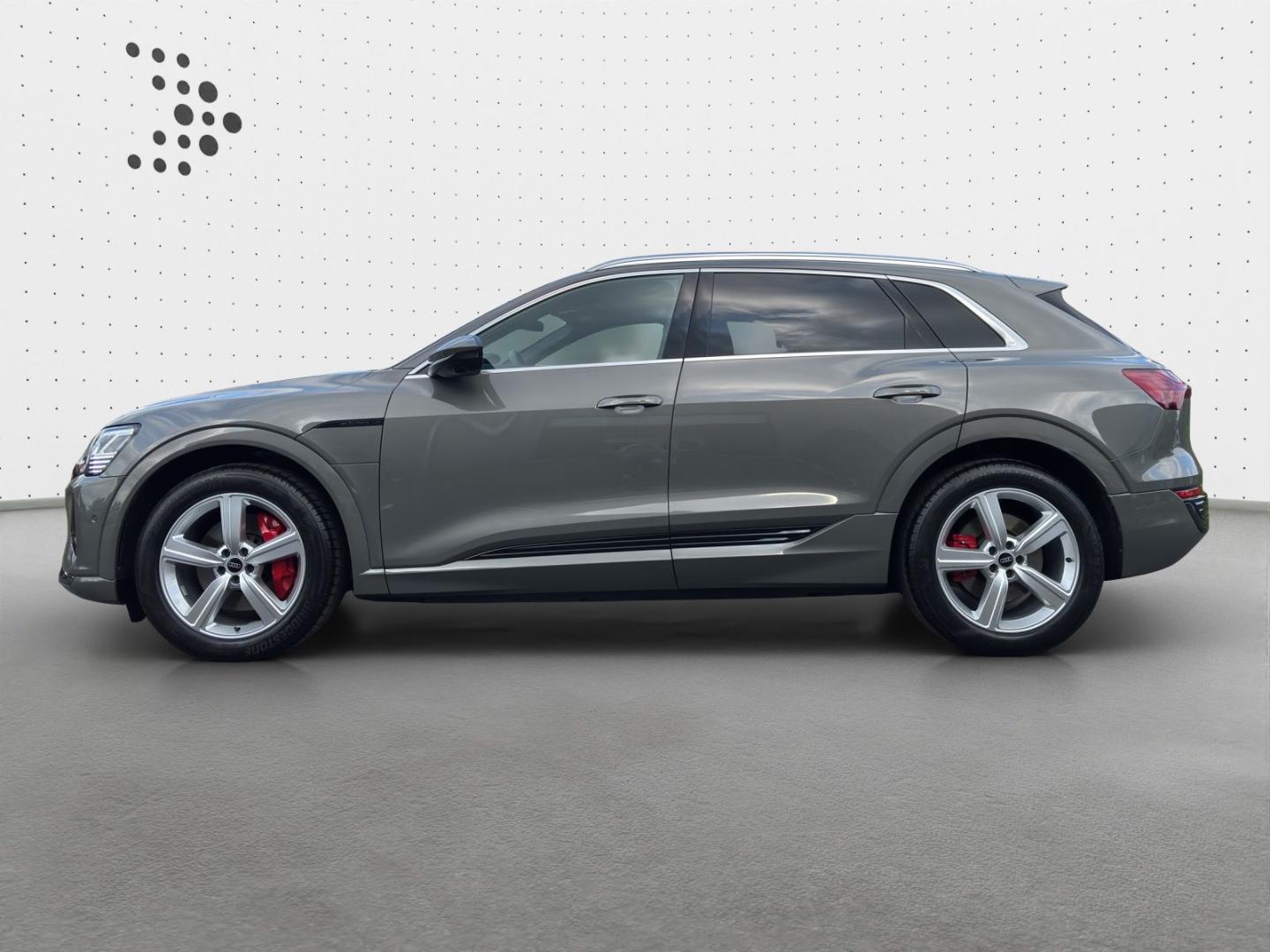 Image about Audi Q8 e-tron advanced 55 e-tron quattro