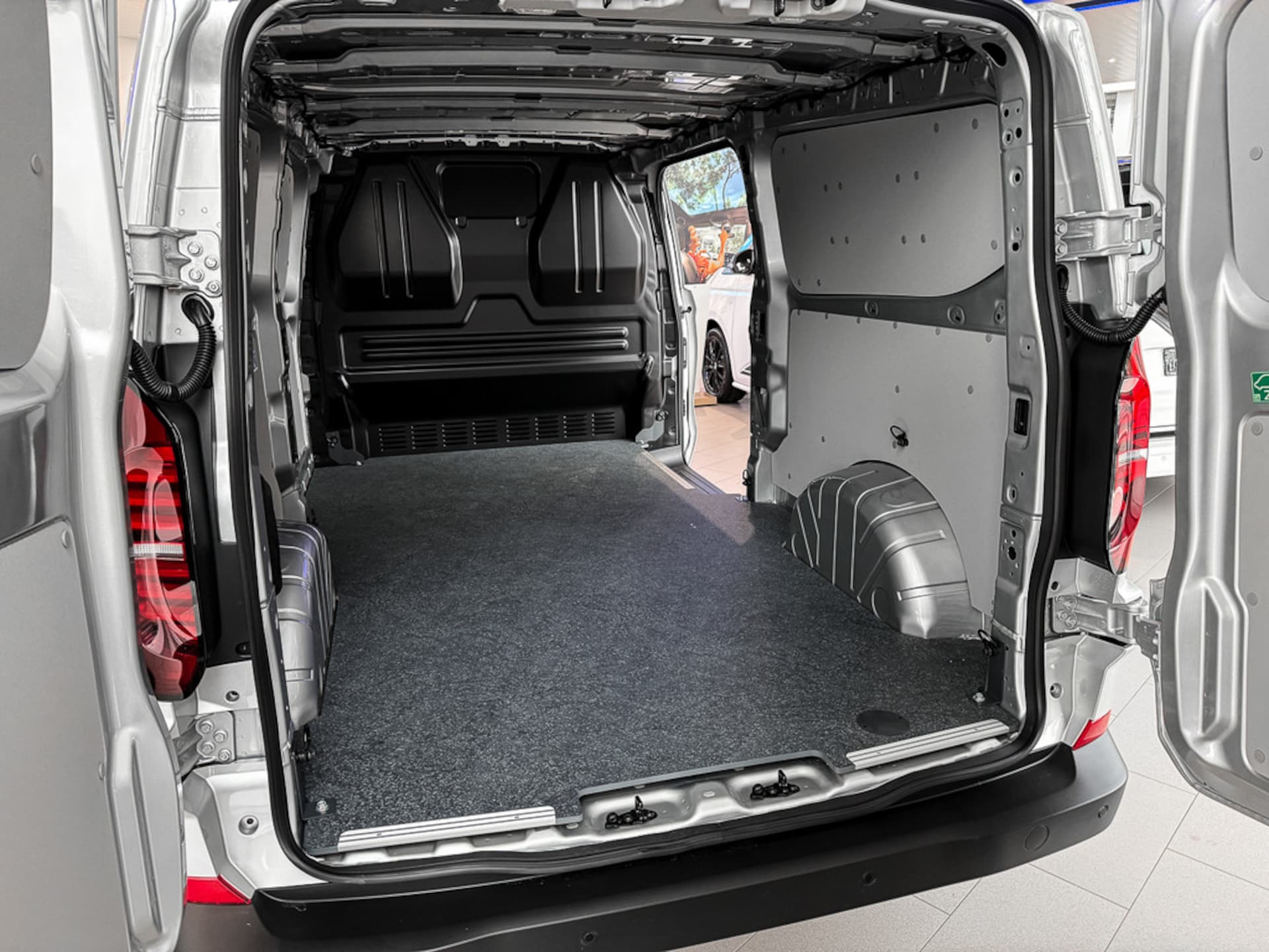 Volkswagen Transporter Kasten langer Radstand