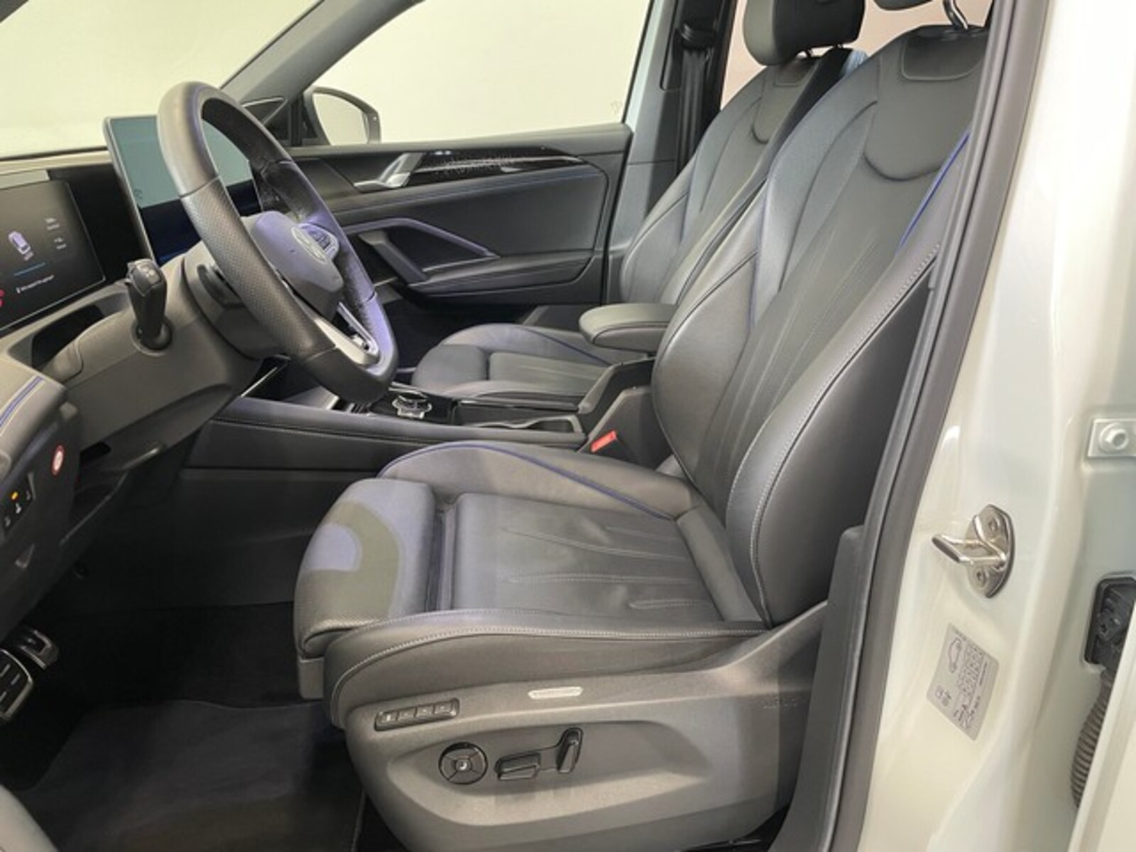 Volkswagen Tiguan – Bild 12