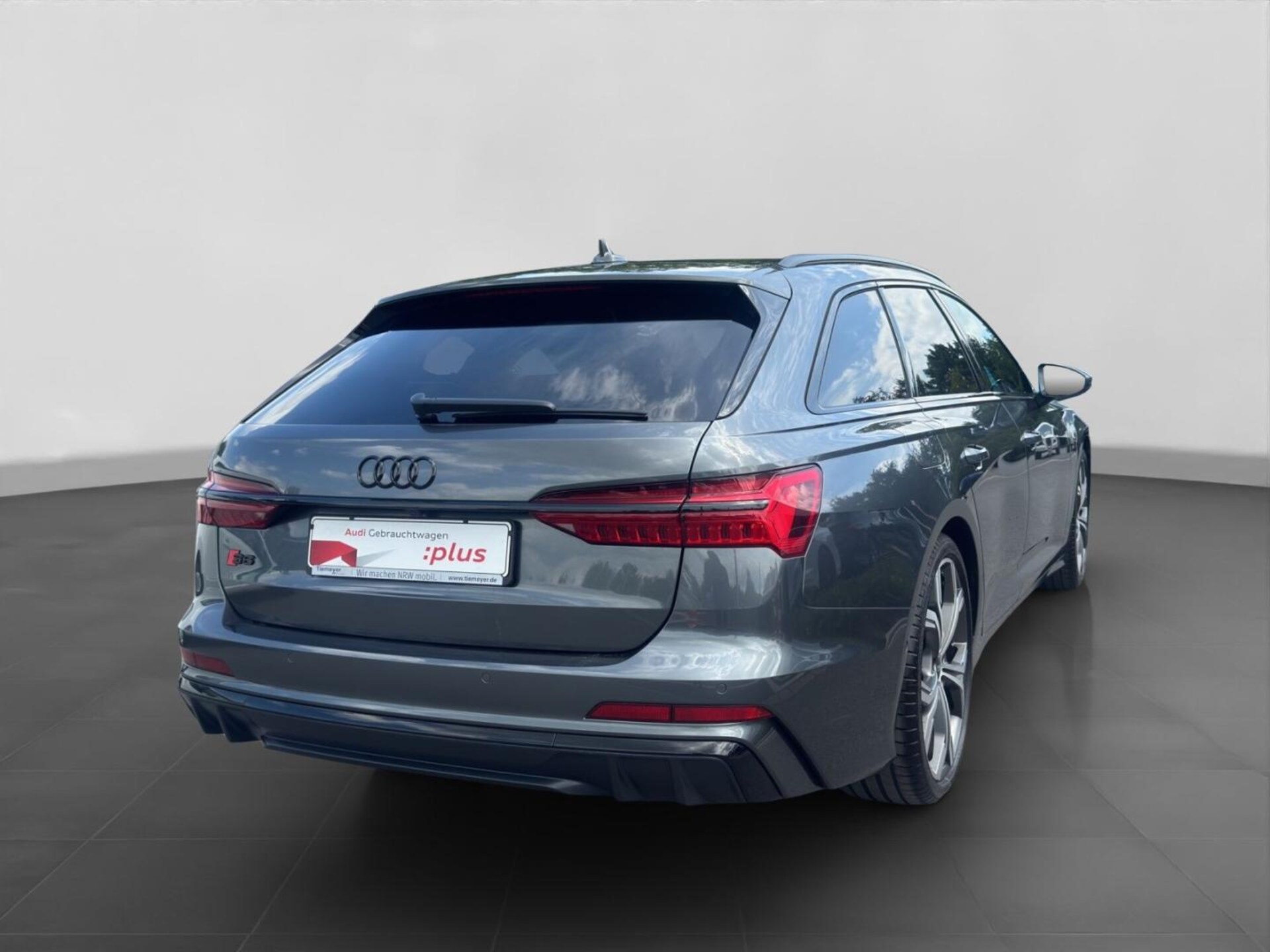 Audi S6 Avant