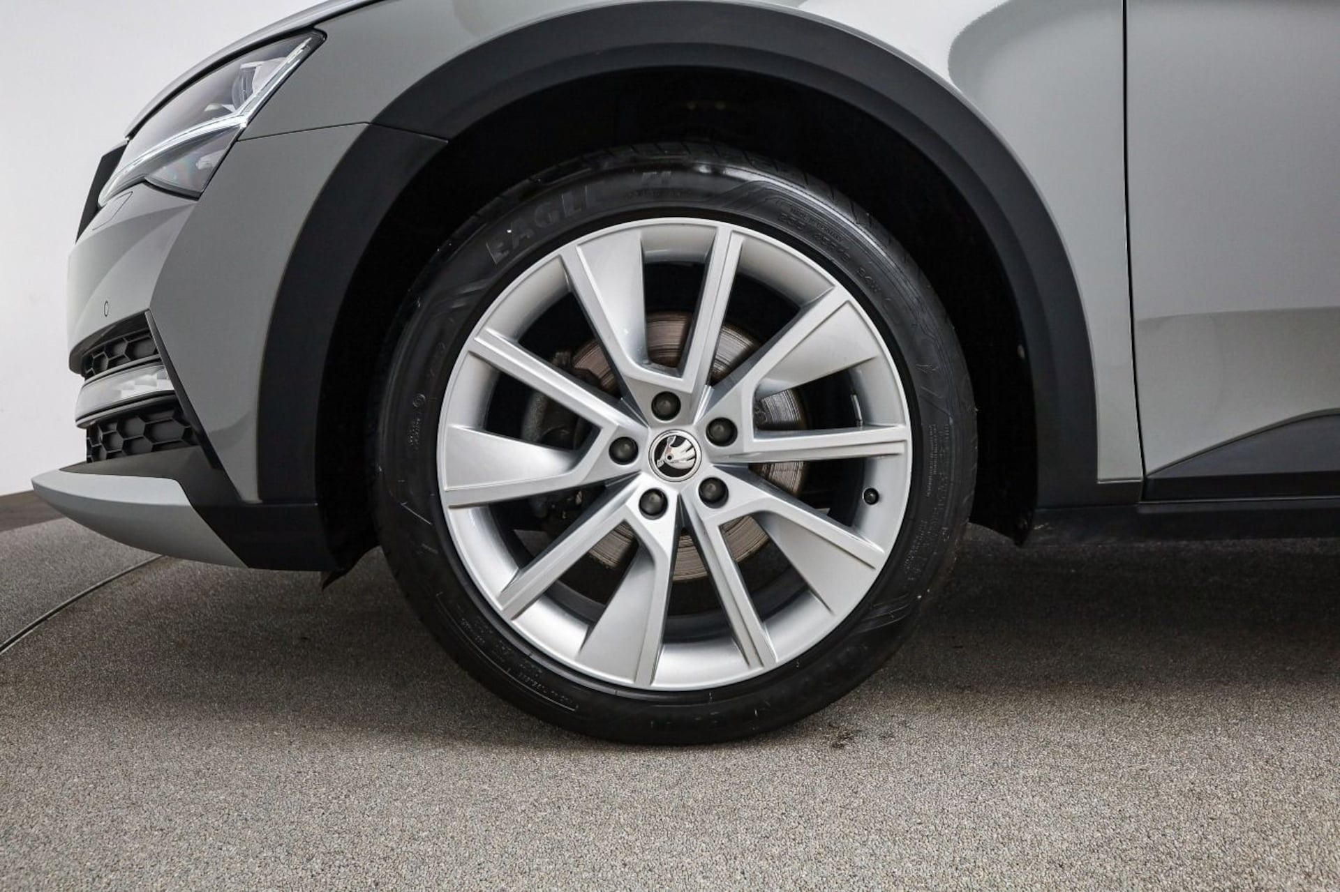 Skoda Superb Combi Scout