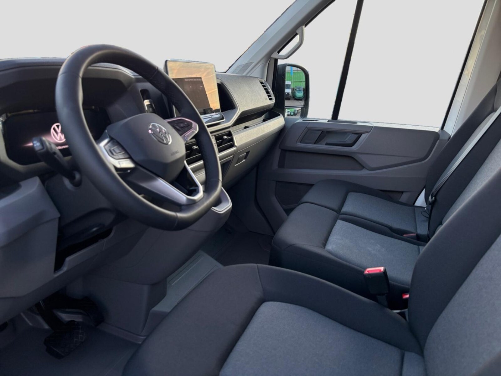 Volkswagen Crafter Kasten mittlerer Radstand – Bild 9