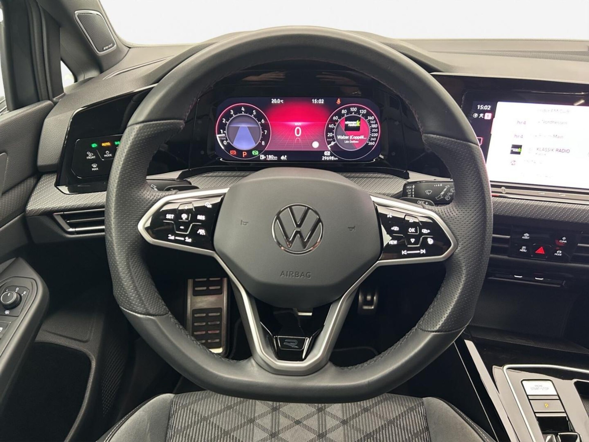 Volkswagen Golf R-Line