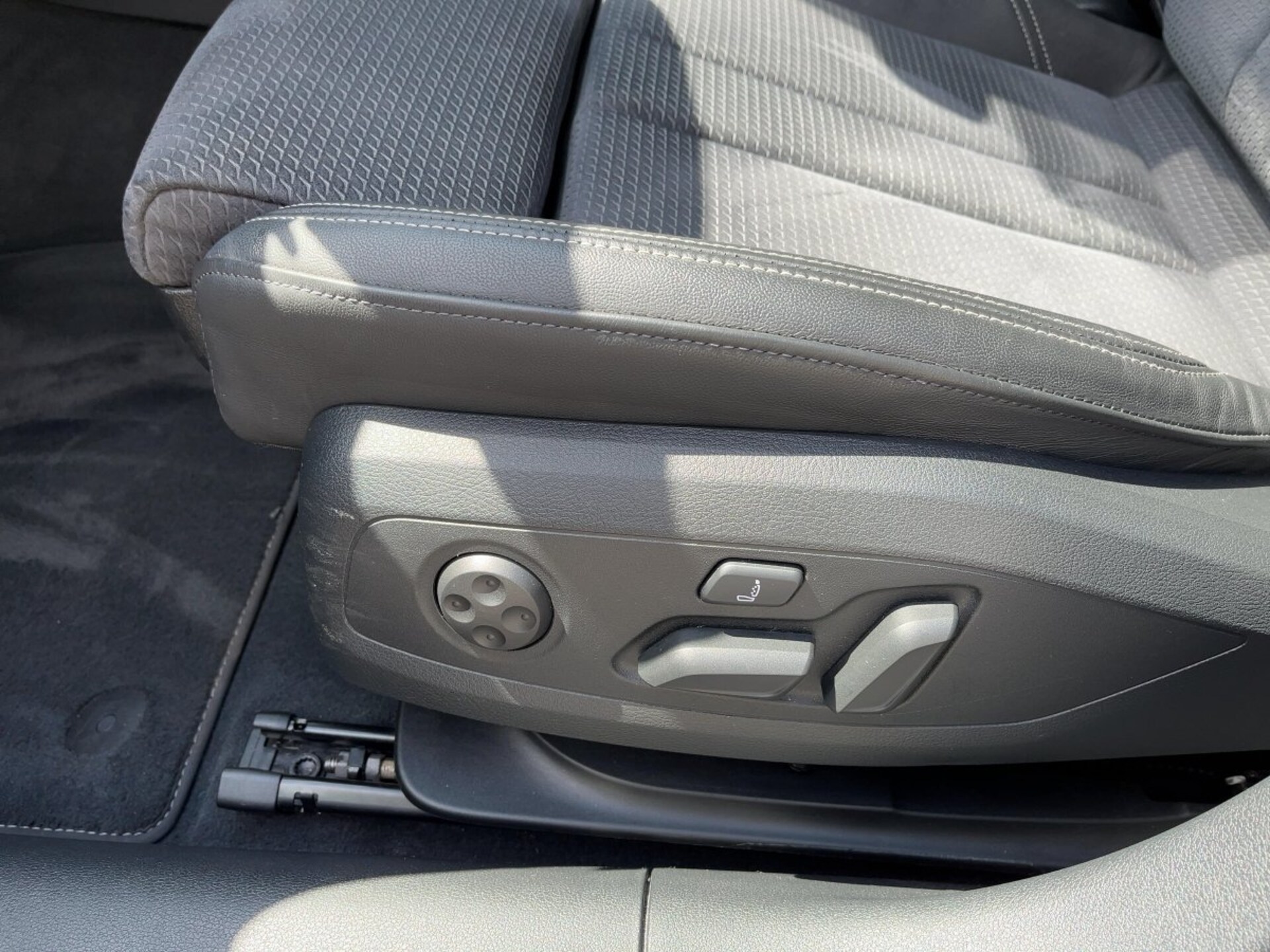 Audi A4 Avant S line