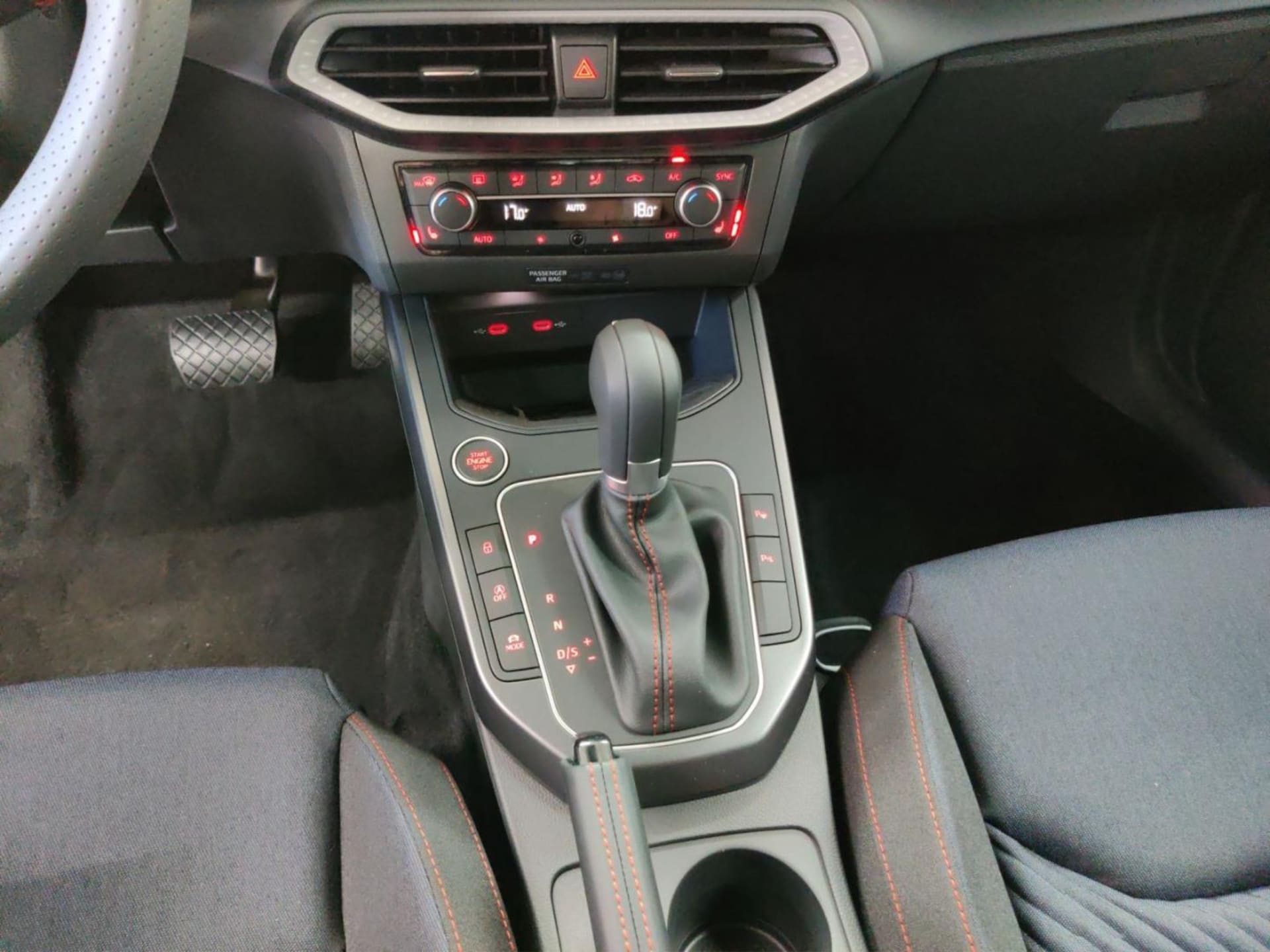 SEAT Arona FR