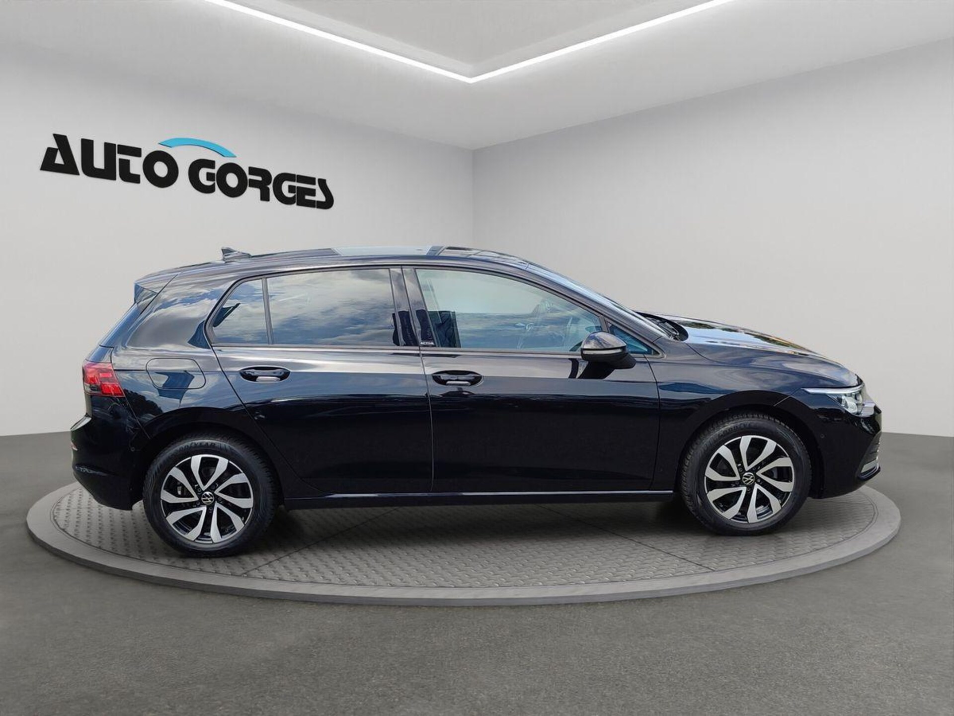 Volkswagen Golf Active