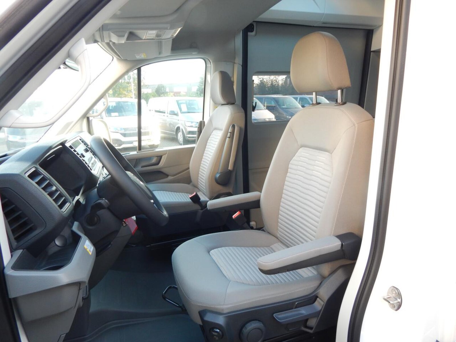 Volkswagen Grand California 680 – Bild 8