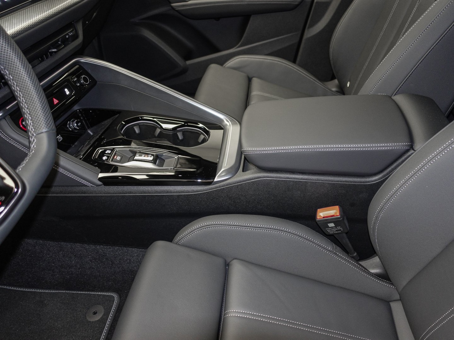 Audi Q5 Sportback edition one