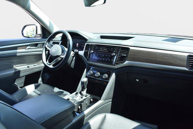 2022 Volkswagen Atlas SE w/Tech - Photo 31