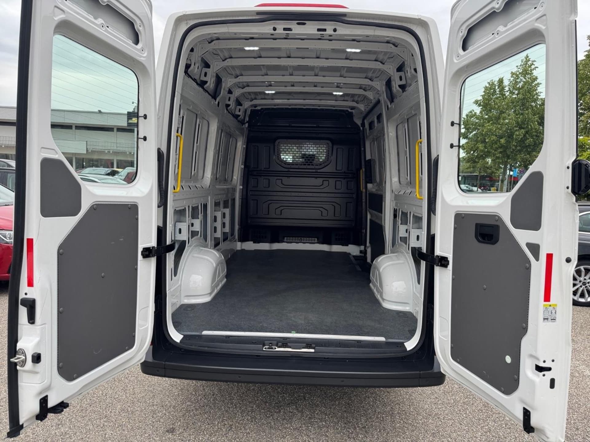 Volkswagen Crafter Kasten mittlerer Radstand