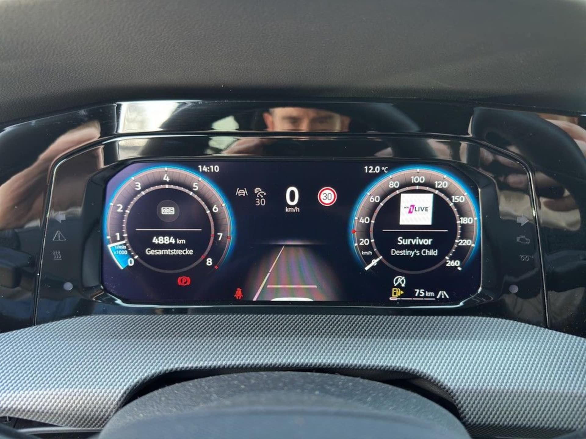 Volkswagen Golf R-Line