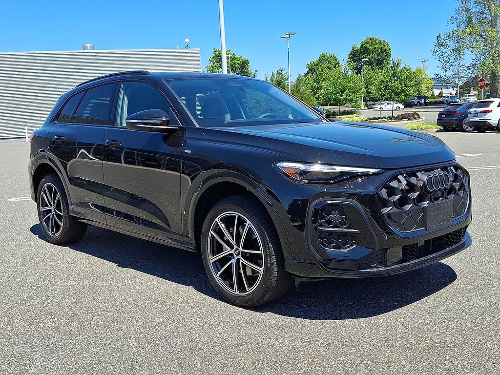 2026 Audi Q5 Premium Plus quattro's photo