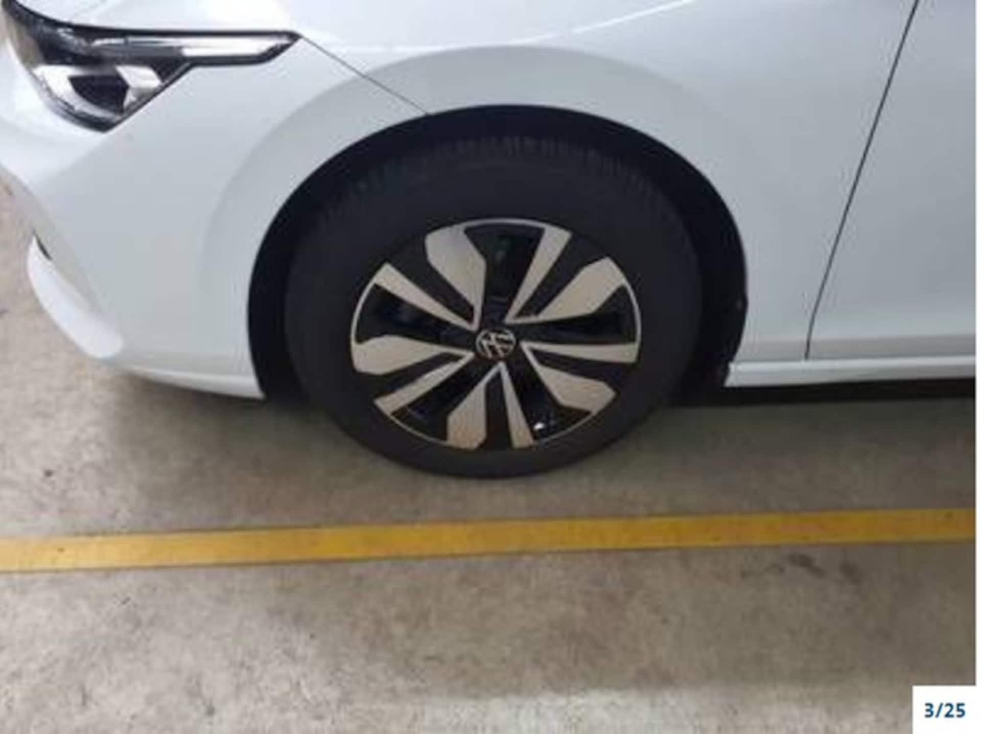 Volkswagen Golf Life