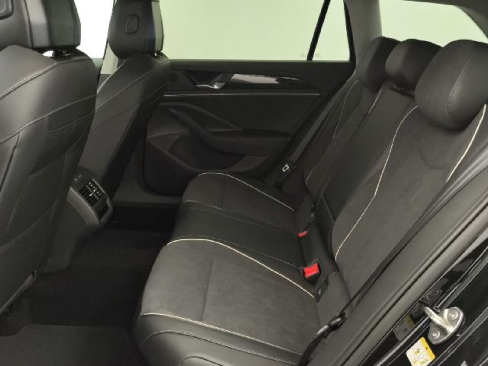 Volkswagen Passat – Bild 7