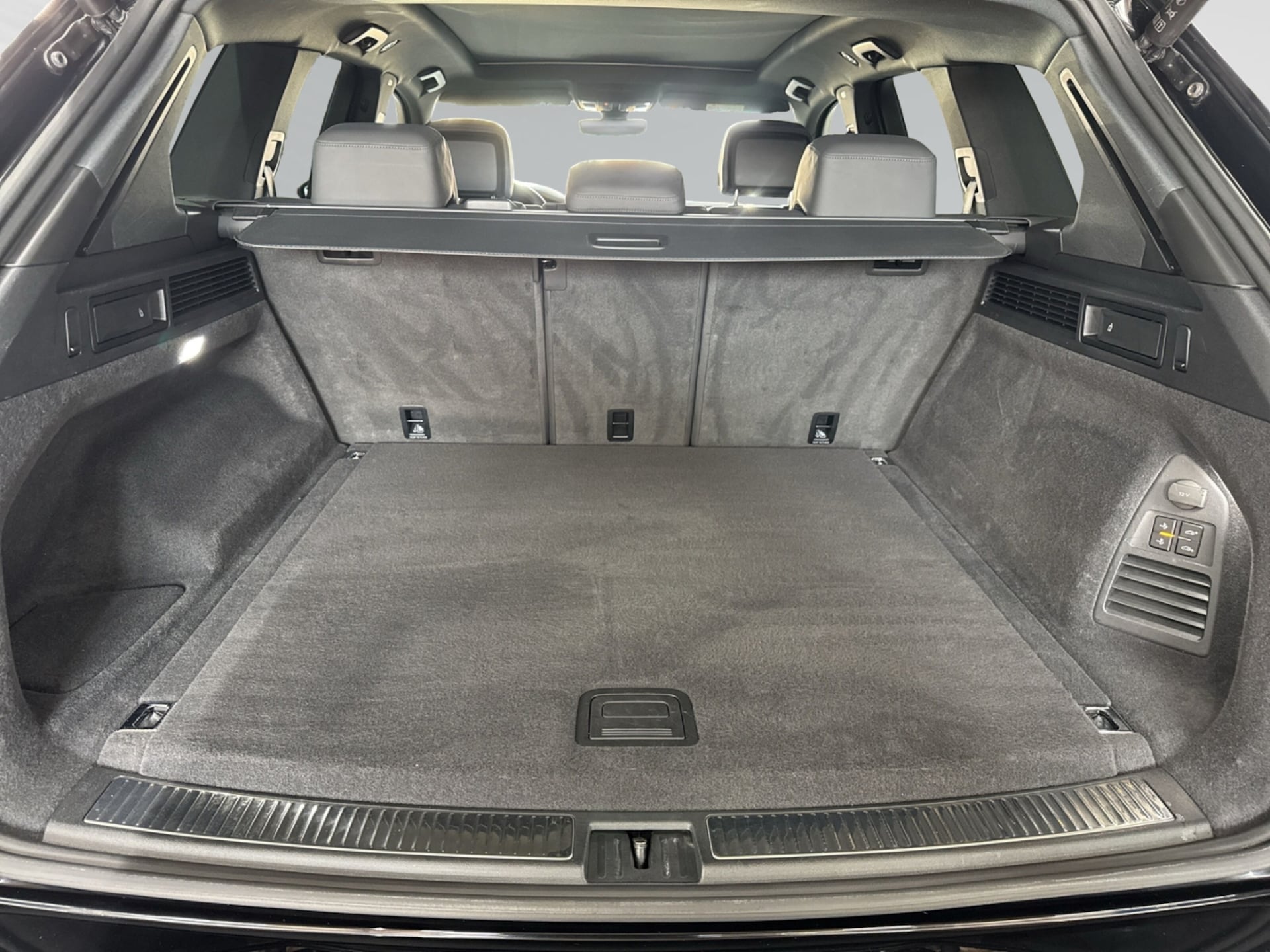 Volkswagen Touareg R