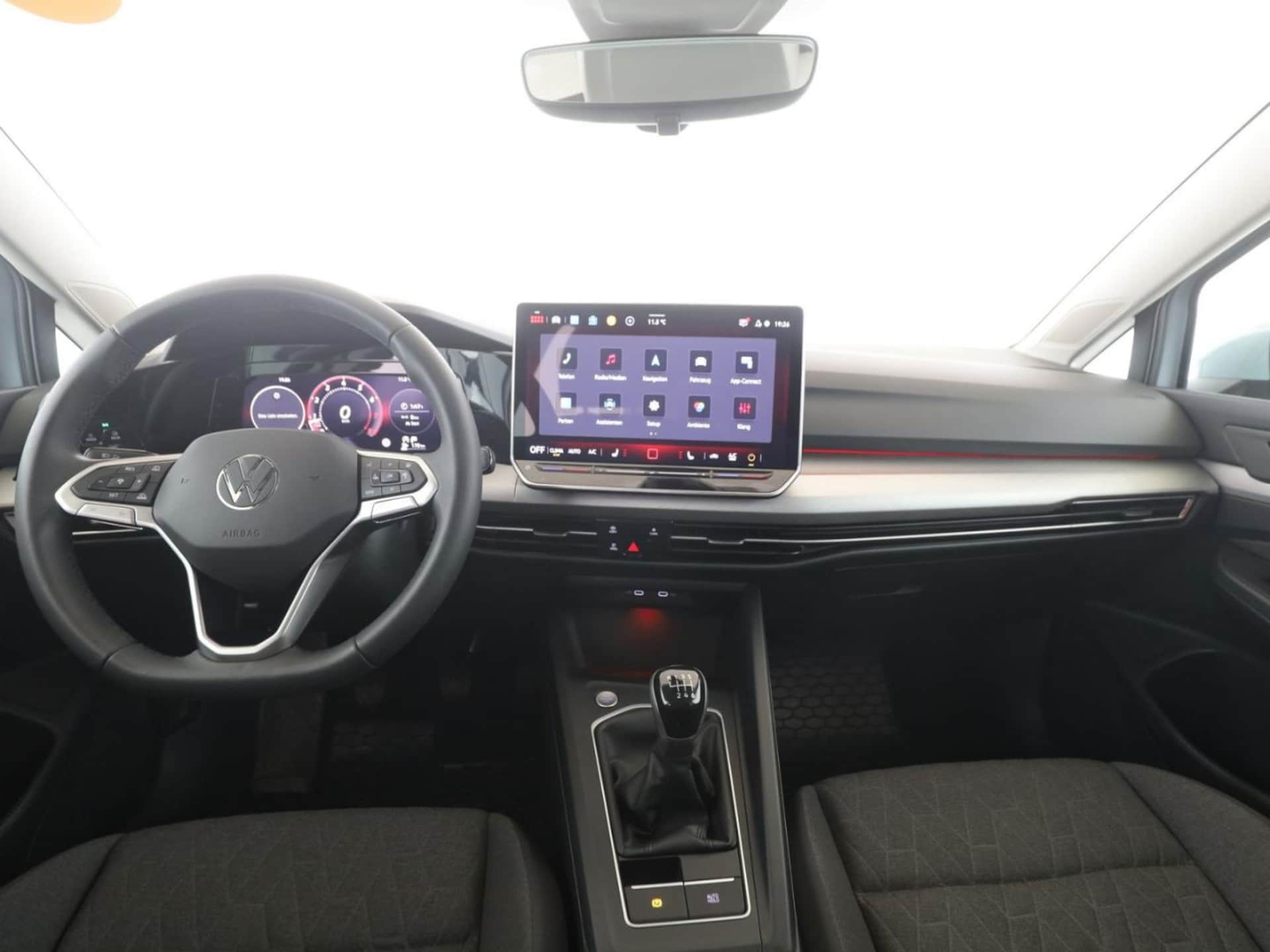 Volkswagen Golf Life