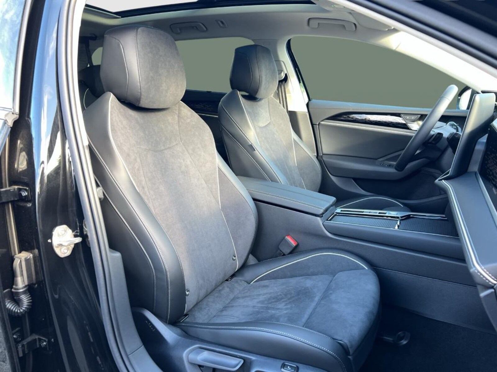 Volkswagen Passat – Bild 14