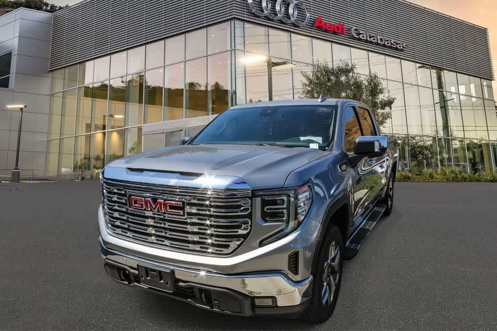 2024 GMC Sierra 4WD Crew Cab Short Box SLT's photo