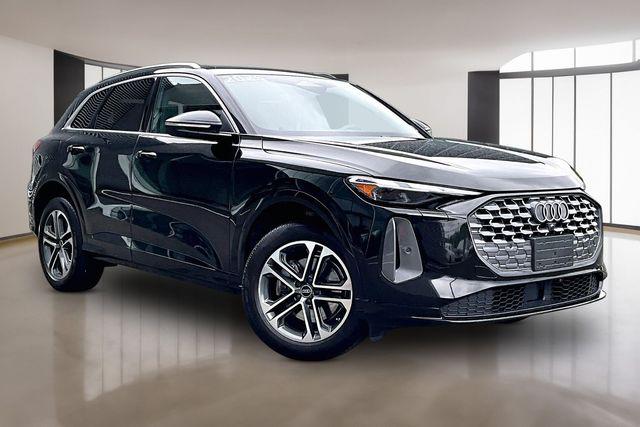 2025 Audi Q5 40 Premium's photo
