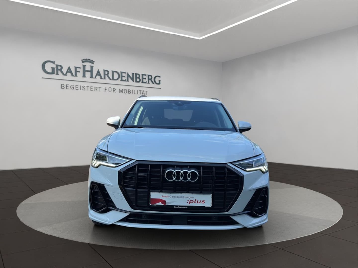 Bild über Audi Q3 TFSI quattro 140 kW S tronic - für weitere Informationen kontaktieren Sie den Audi Partner
