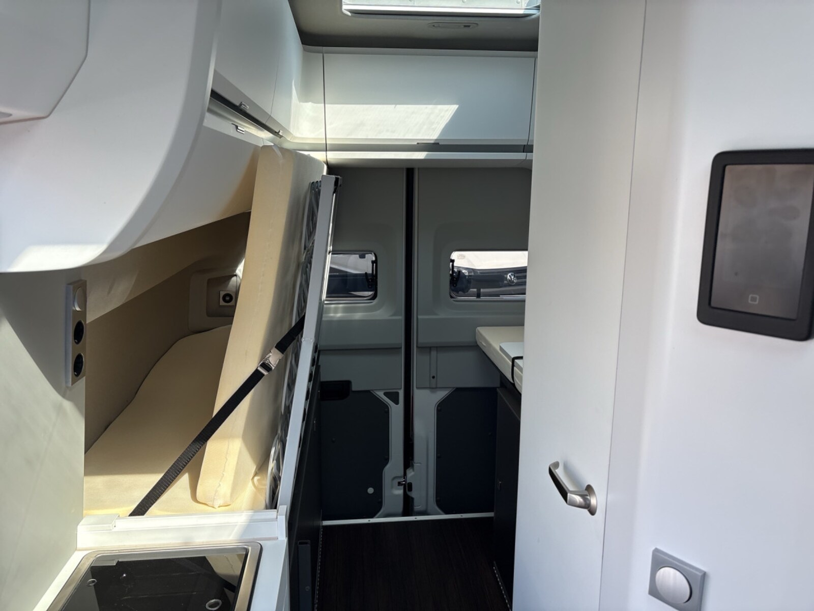 Volkswagen Grand California 600 – Bild 9