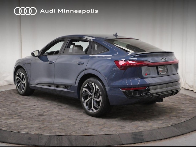 2024 Audi Q8 Sportback e-tron