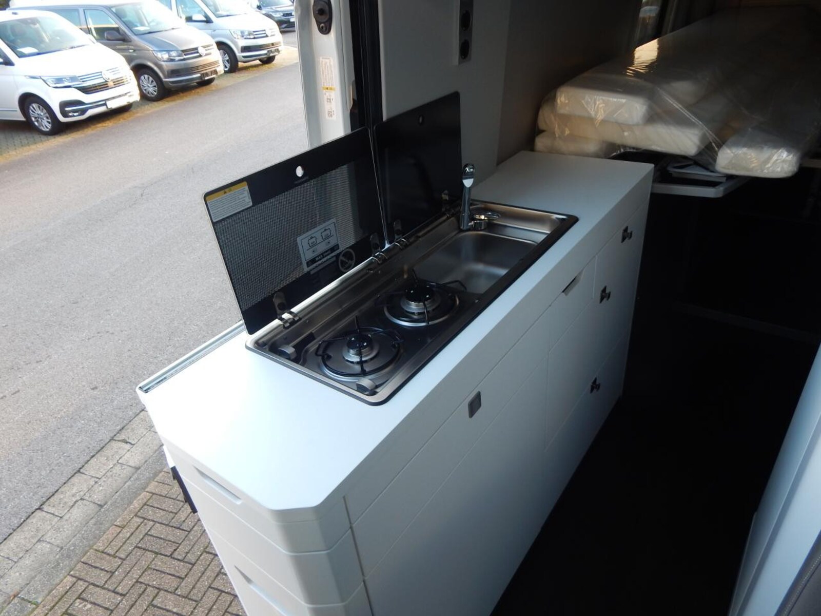 Volkswagen Grand California 680 – Bild 12
