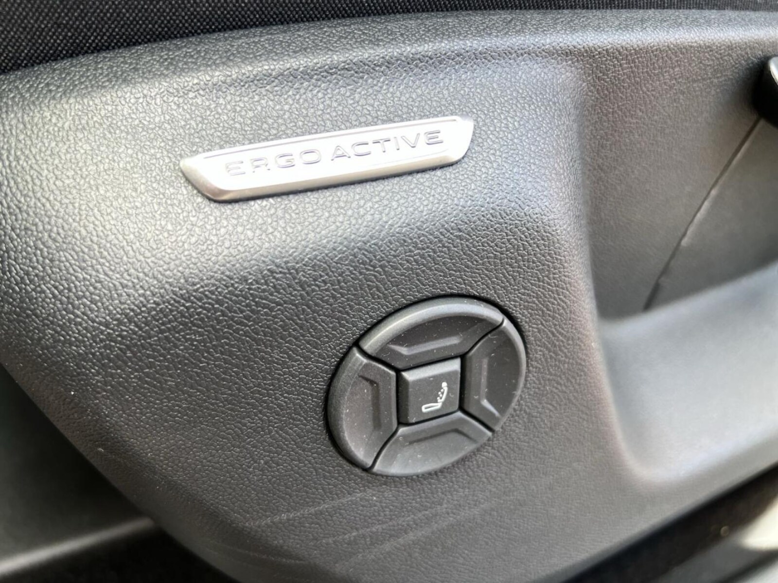 Volkswagen Tiguan – Bild 27
