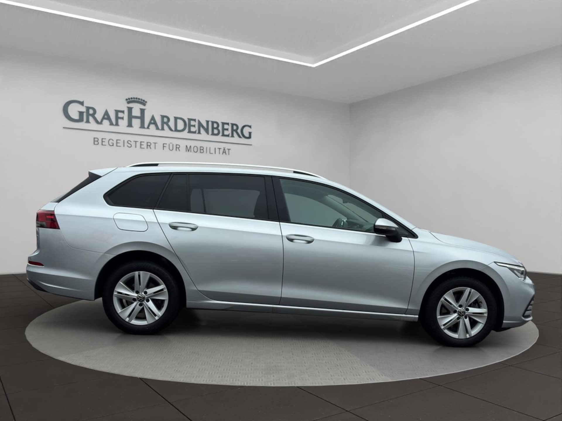 Volkswagen Golf Variant Life
