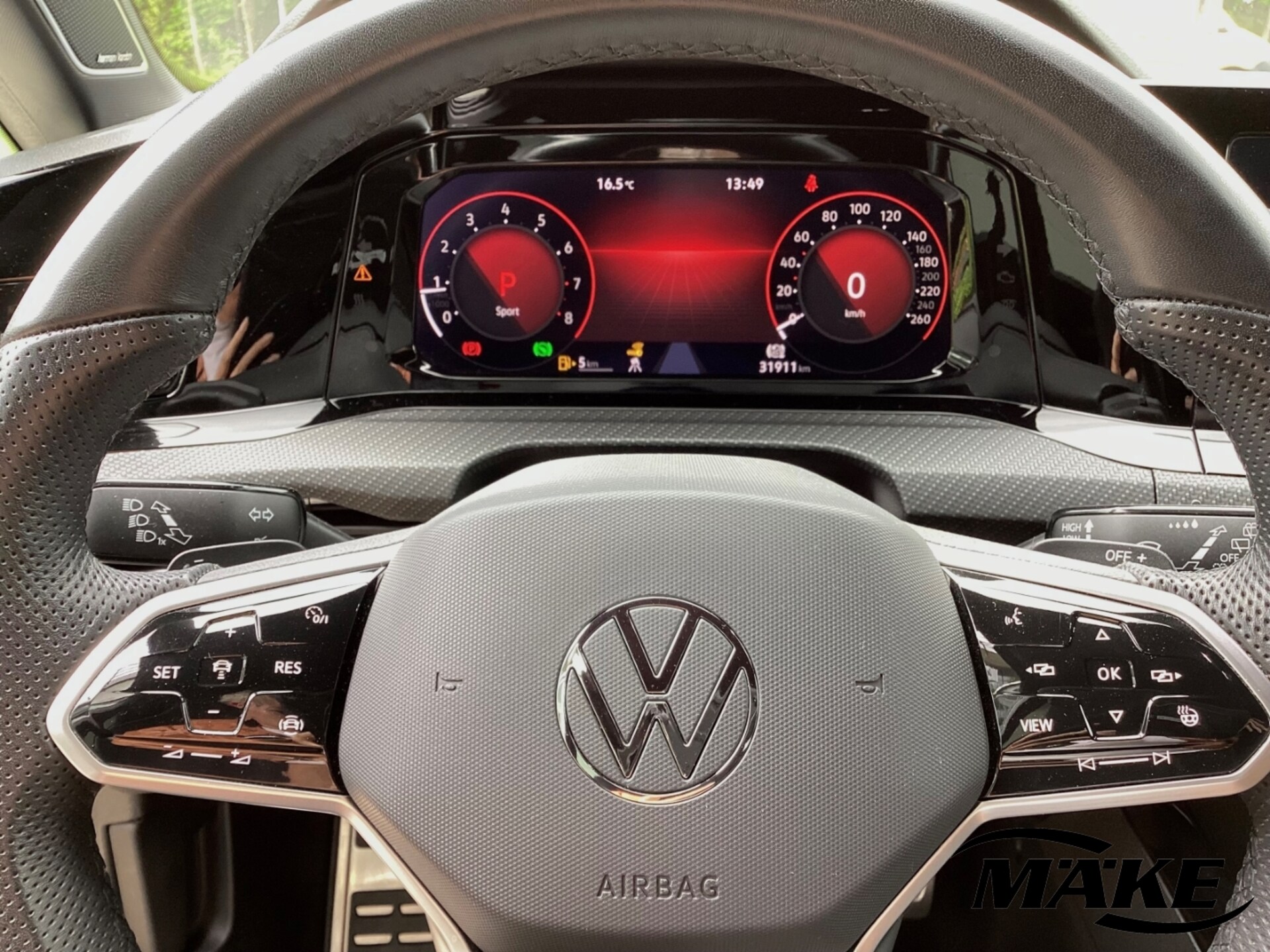 Volkswagen Golf R-Line