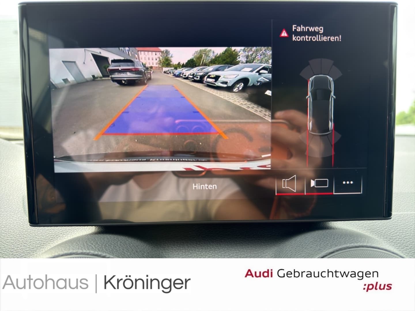 Bild über Audi Q2 advanced 35 TFSI 110(150) kW(PS) S tronic - für weitere Informationen kontaktieren Sie den Audi Partner