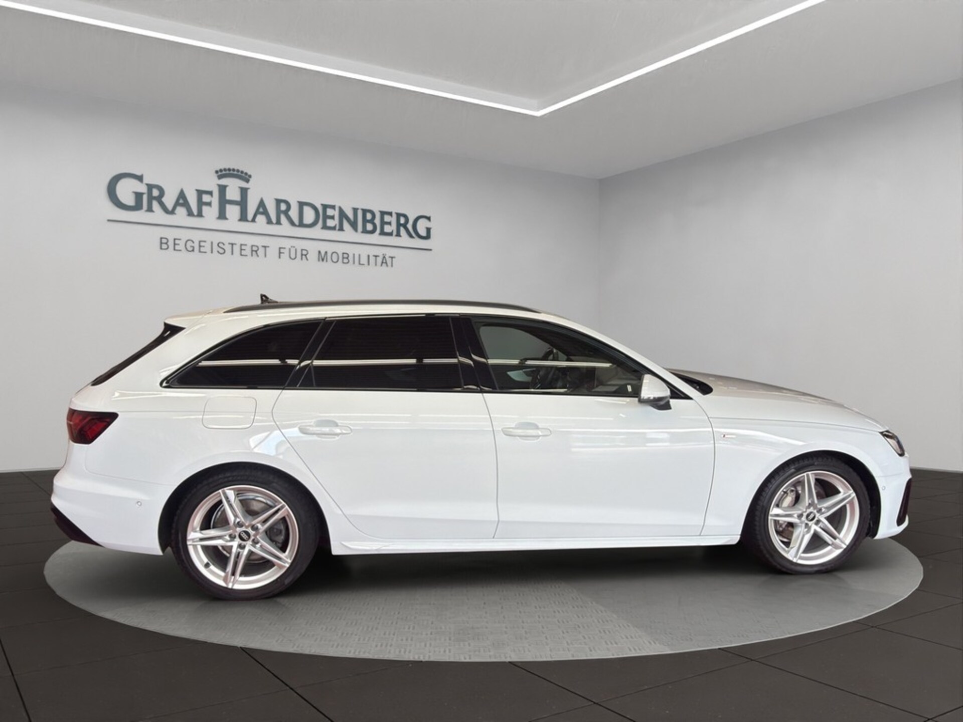 Audi A4 Avant S line
