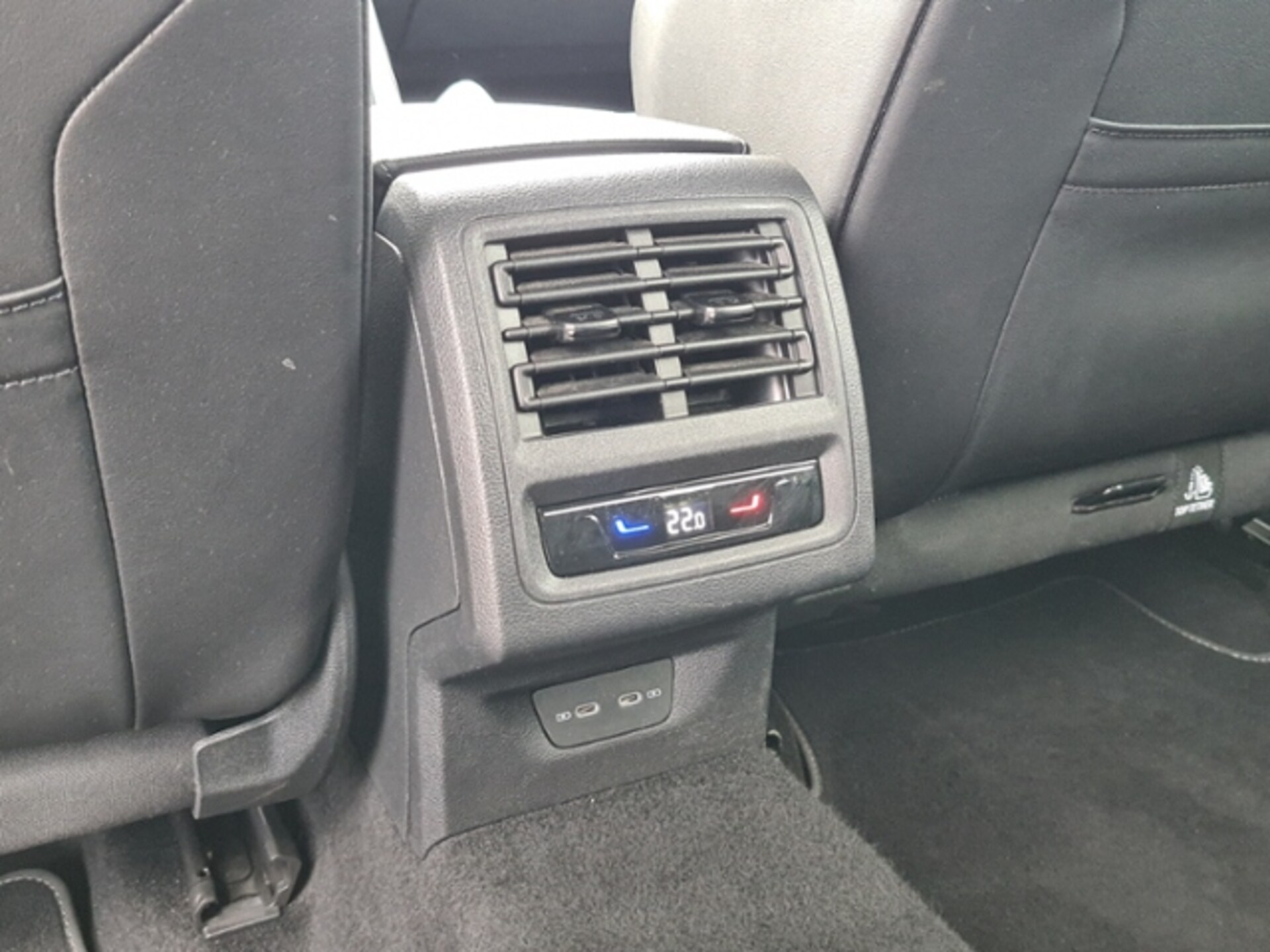 Volkswagen Golf Variant R-Line