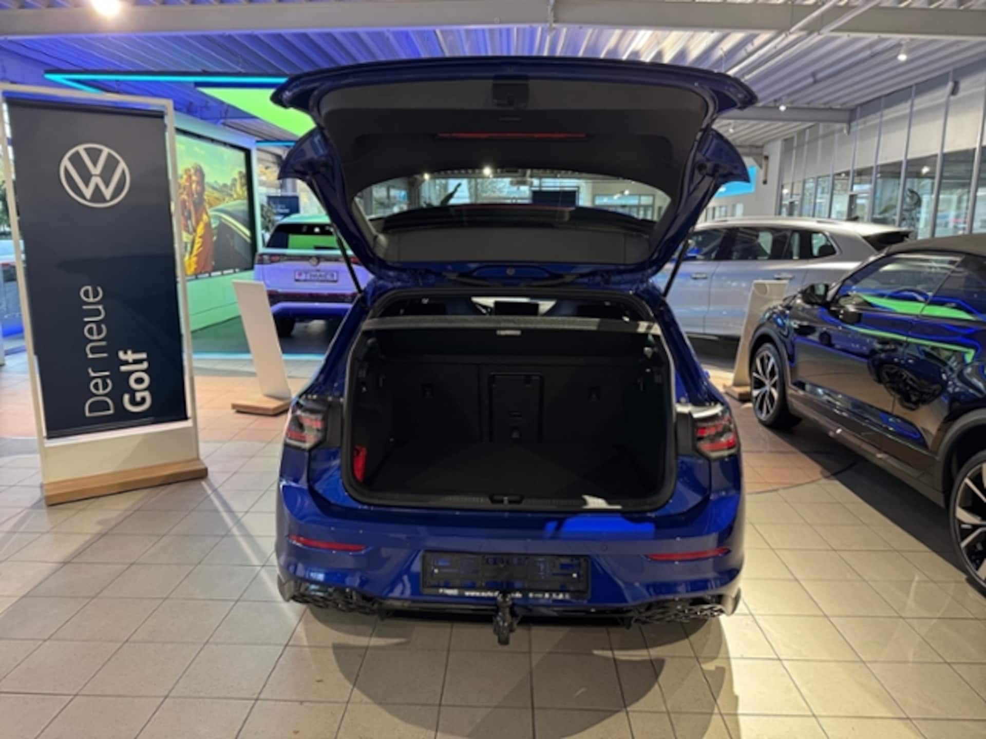 Volkswagen Golf R-Line