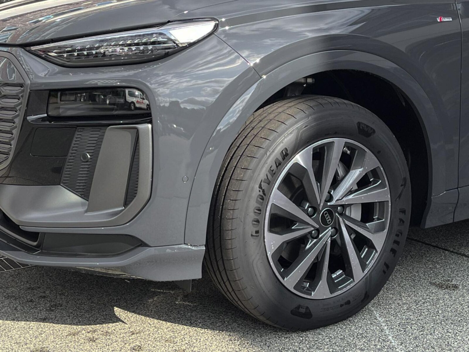 Audi Q6 e-tron – Bild 6