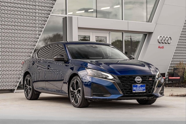 2023 Nissan Altima SR