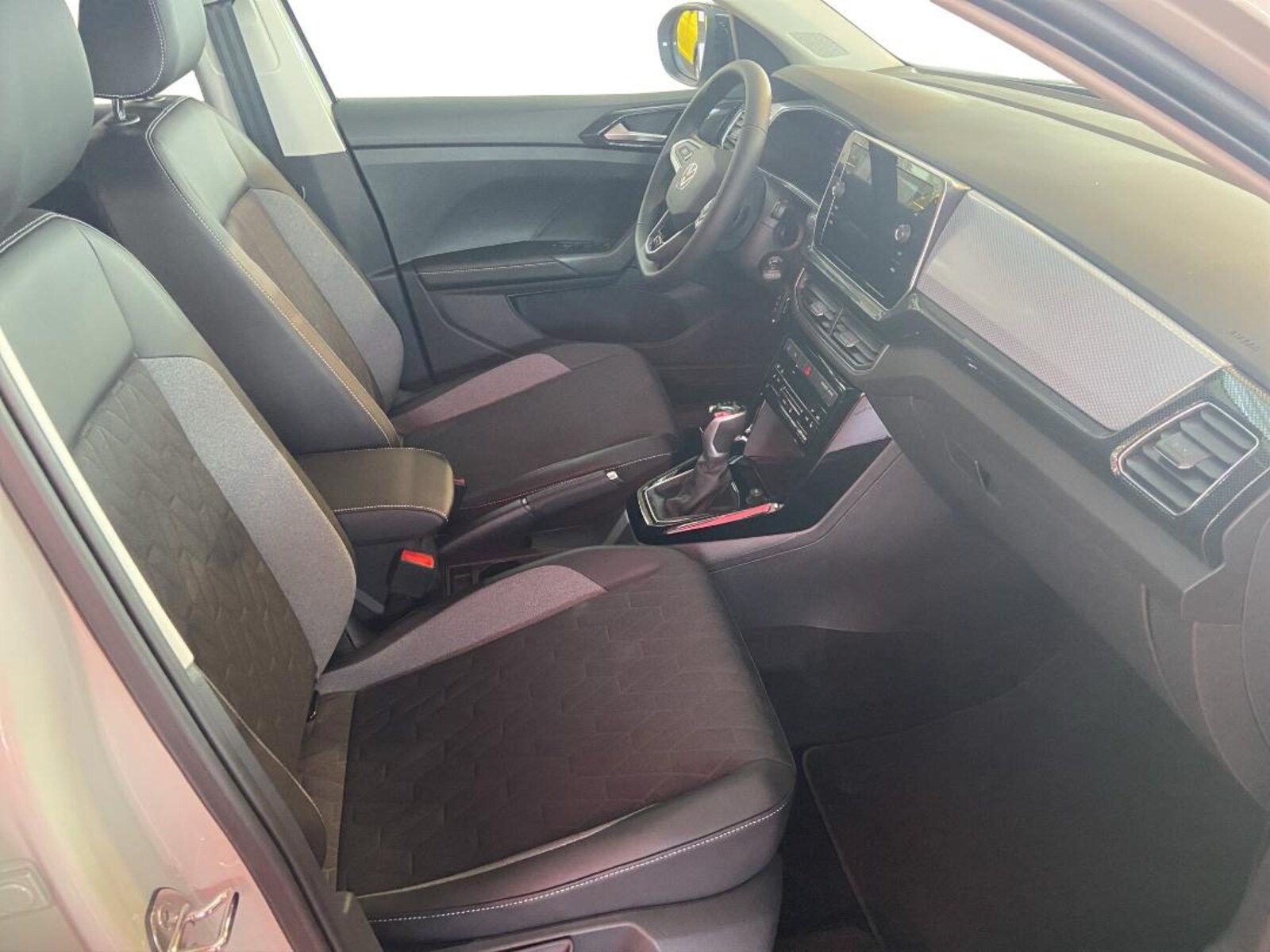 Volkswagen T-Cross – Bild 9