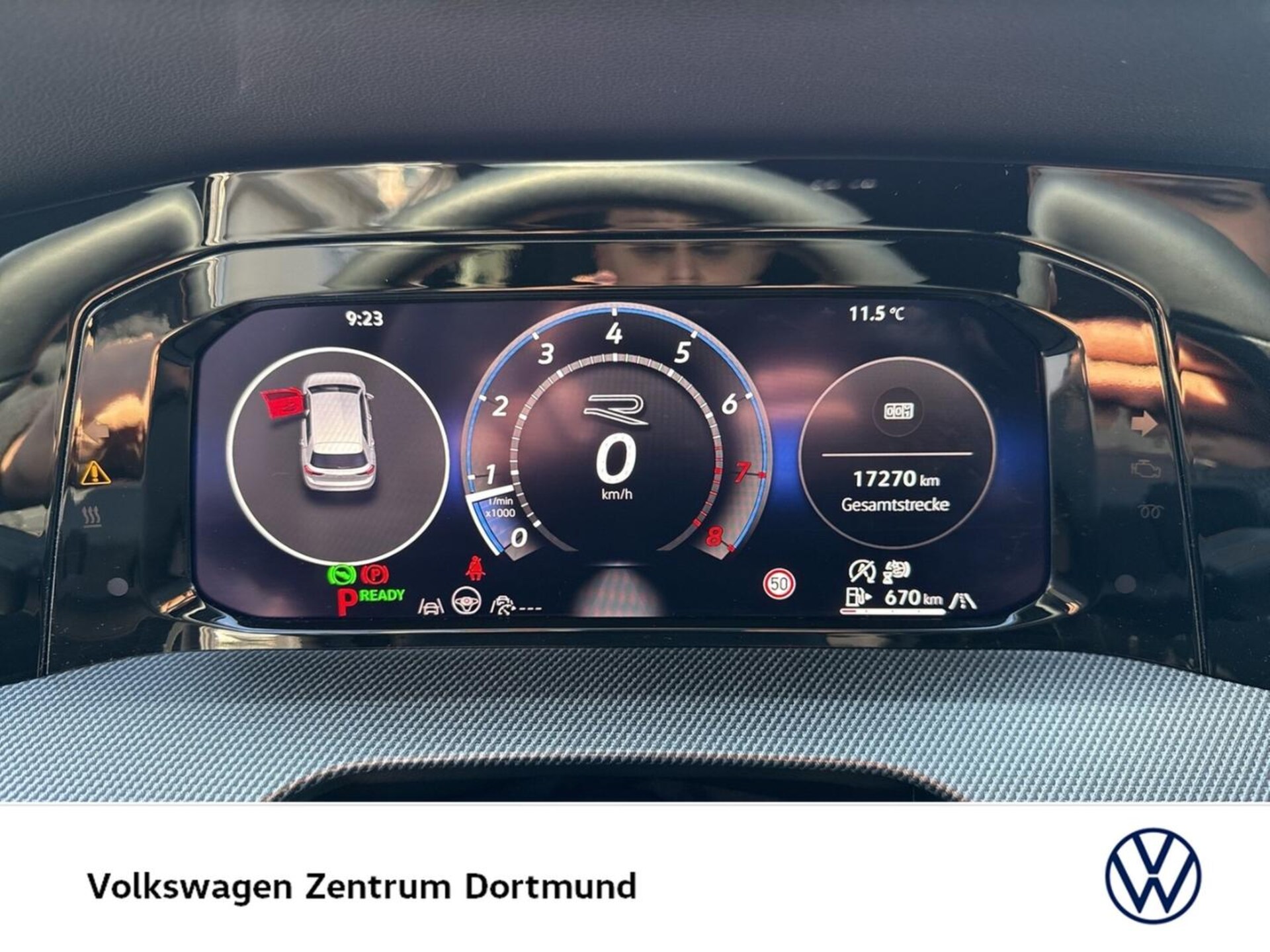 Volkswagen Golf R-Line