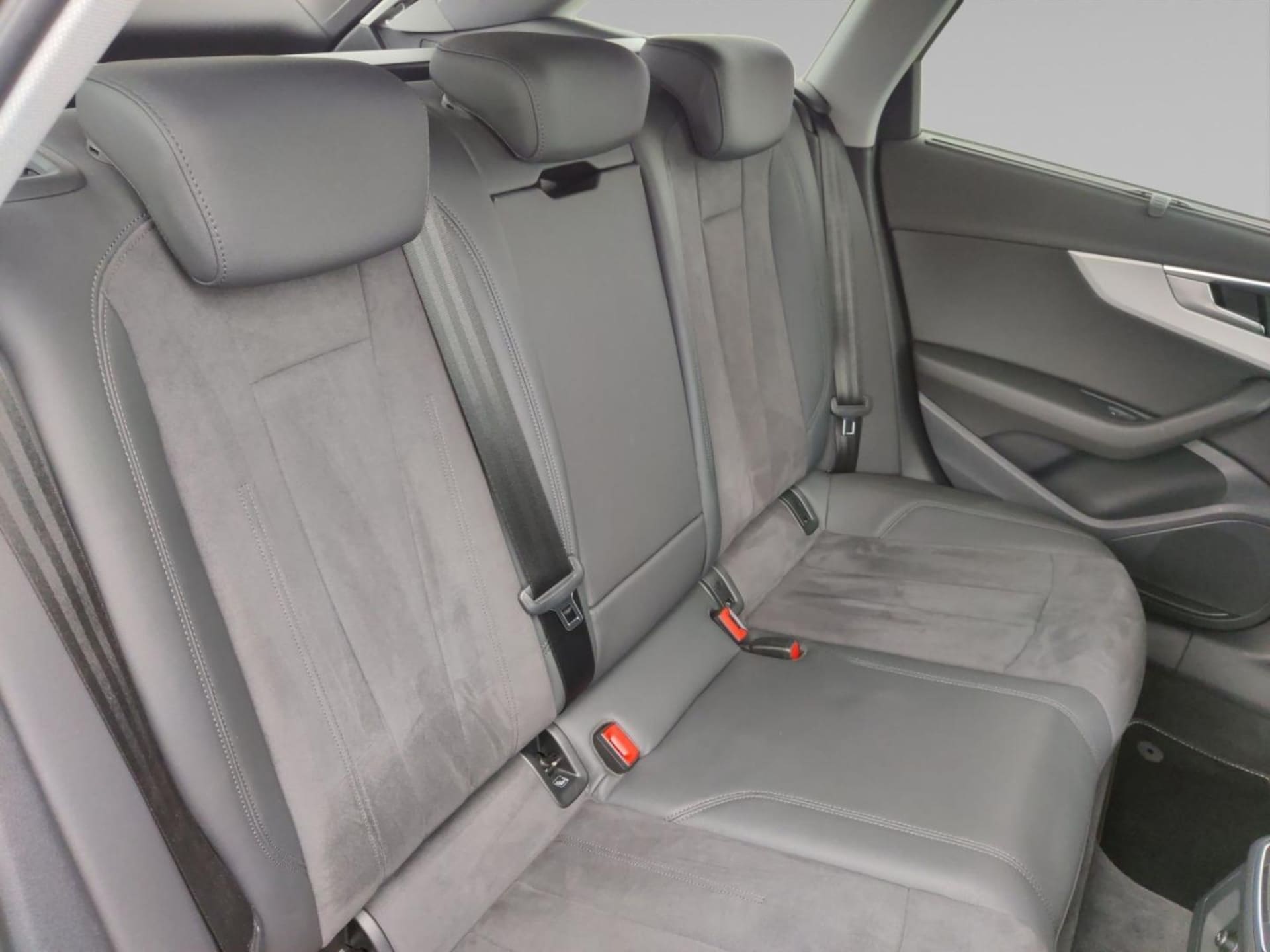 Audi A4 Avant Advanced