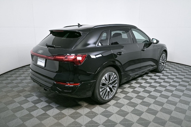 2024 Audi Q8 e-tron