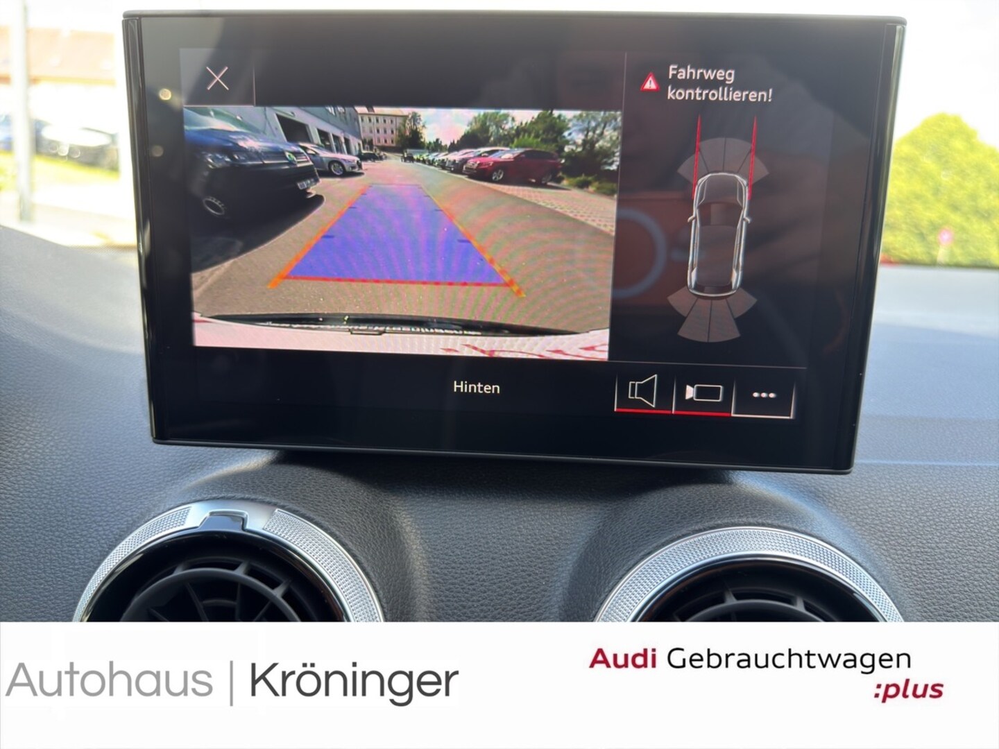 Bild über Audi Q2 advanced 30 TFSI Schaltgetriebe - für weitere Informationen kontaktieren Sie den Audi Partner