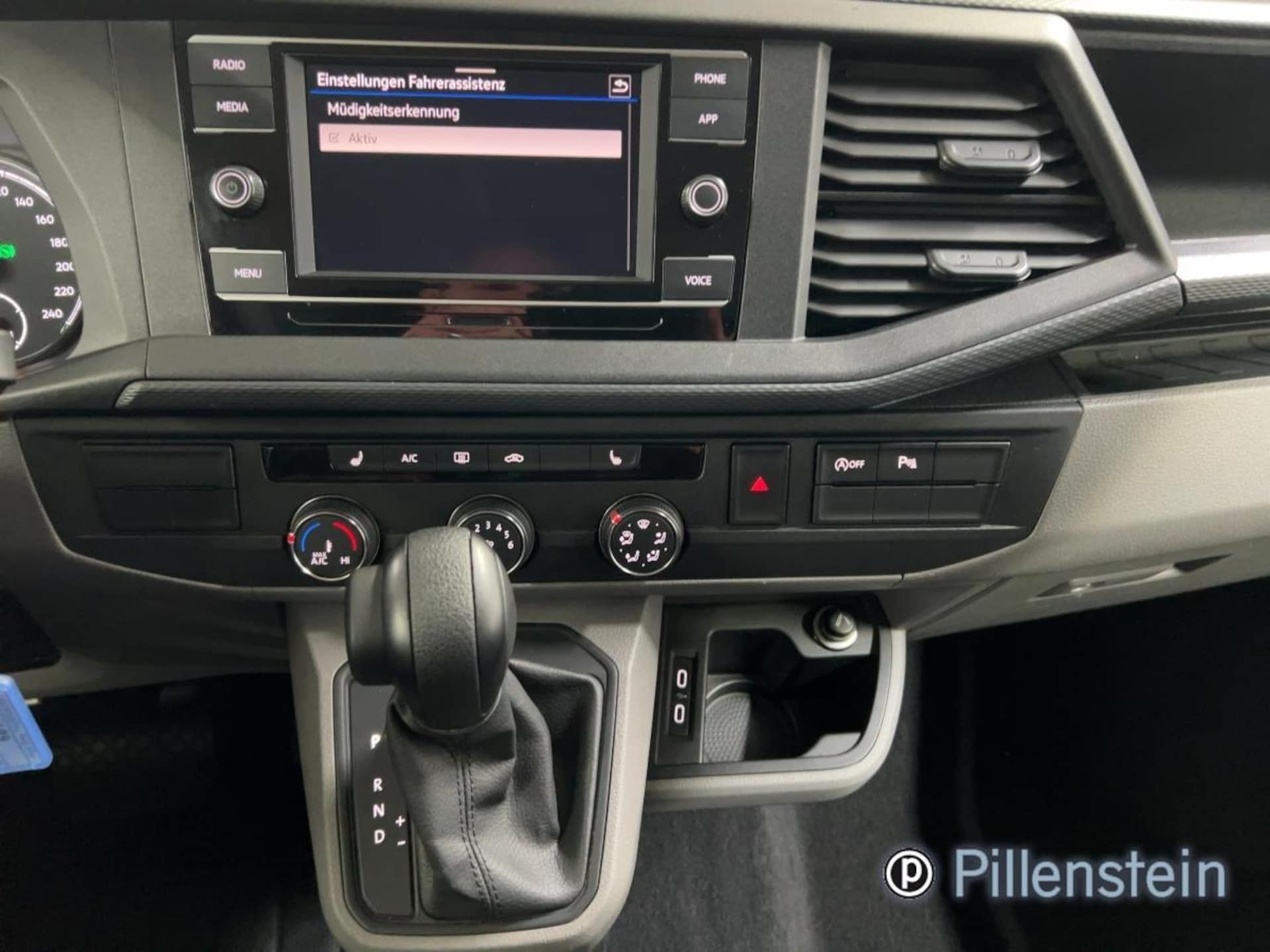 Volkswagen T6.1 Caravelle langer Radstand Comfortline
